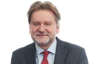 Jarosław Pinkas: Jak epidemia COVID-19 zmienia funkcjonowanie placówek zdrowia