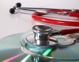 Czy niewydanie wyniku badania na płycie CD narusza prawo pacjenta do dokumentacji medycznej