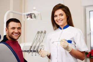 Usuwasz zęby pacjentowi - uzasadnij, że nie można ich leczyć 