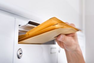 Jak wysyłać dokumentację medyczną drogą pocztową, aby trafiła do rąk pacjenta
